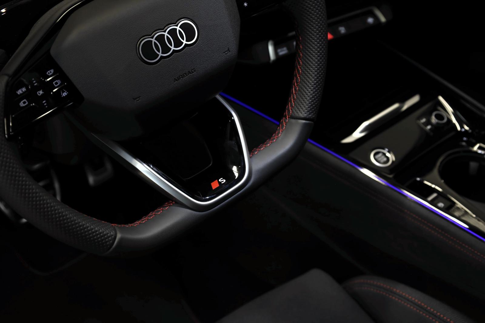 Q3 TFSI quattro, TOP AUSSTATTUNG