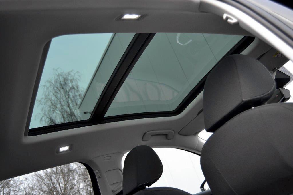 T-Roc 1.5 eTSI 110 kW Life, 5 J. Garantie ab EZ
